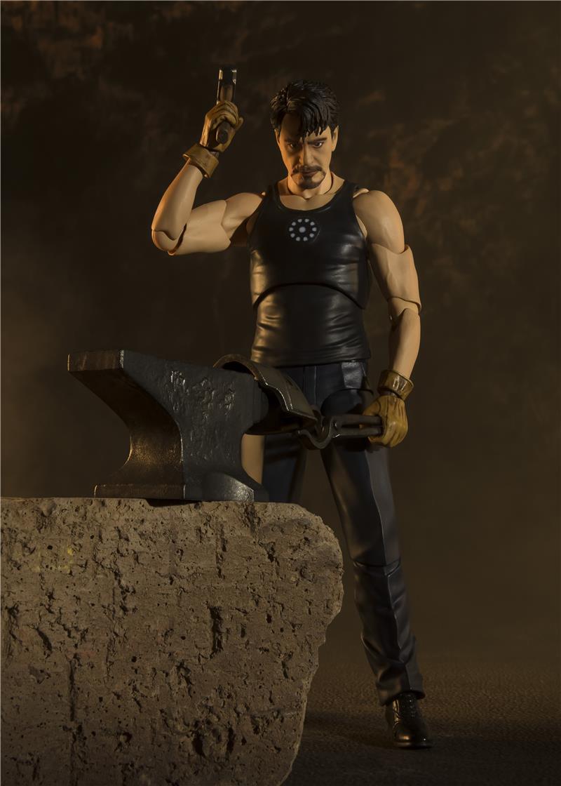 S.H. FIGUARTS - IRON MAN TONY STARK