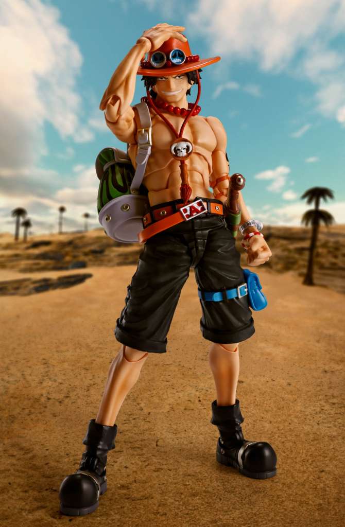 S.H. FIGUARTS - ONE PIECE PORTGAS.D.ACE FIRE FIST