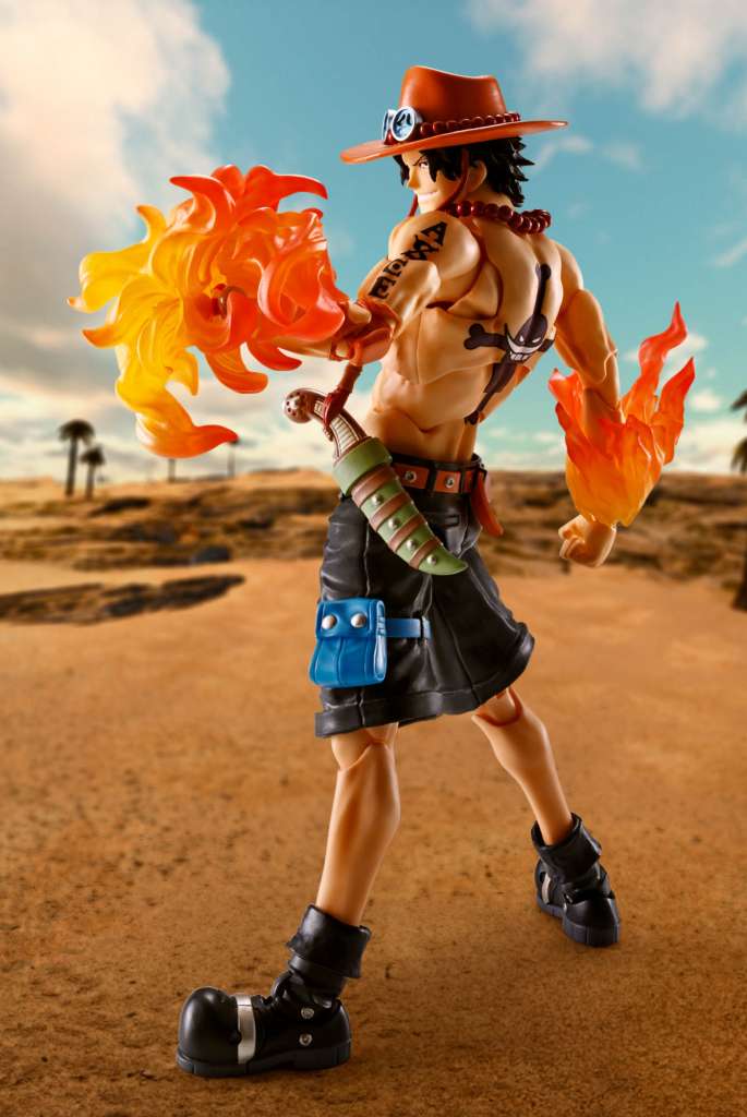 S.H. FIGUARTS - ONE PIECE PORTGAS.D.ACE FIRE FIST