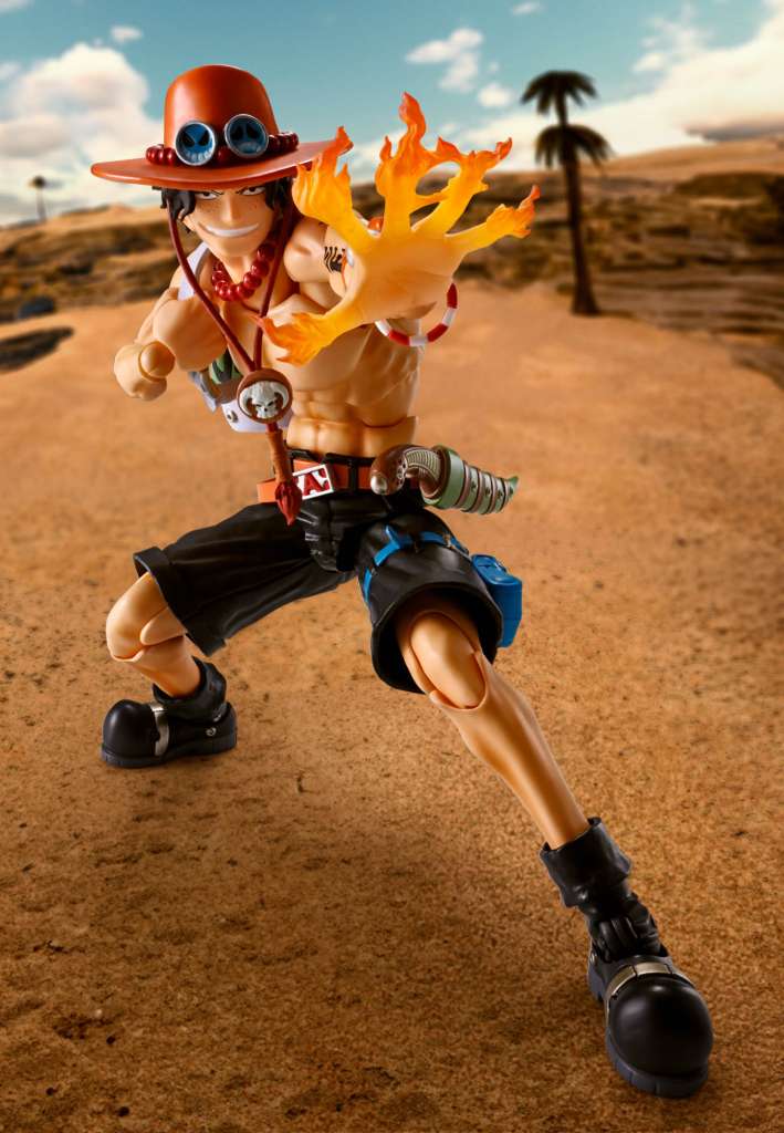 S.H. FIGUARTS - ONE PIECE PORTGAS.D.ACE FIRE FIST