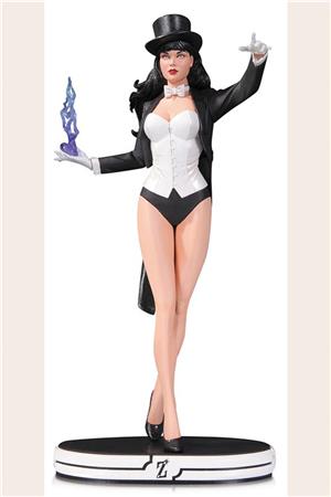 dc-direct-cover-girls-zatanna-statue