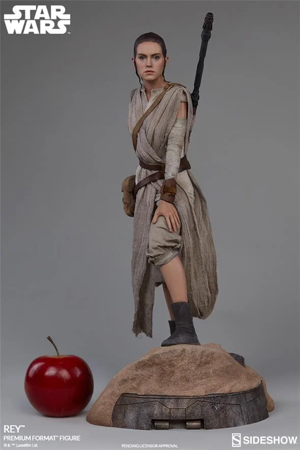 STAR WARS EP VII - REY PREMIUM FORMAT FIGURE