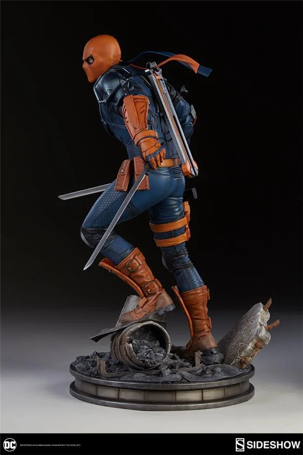 DEATHSTROKE PREMIUM FORMAT