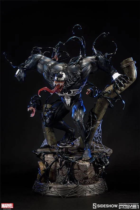 VENOM STATUE