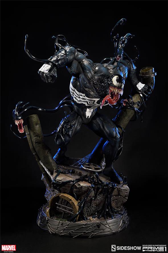 VENOM STATUE