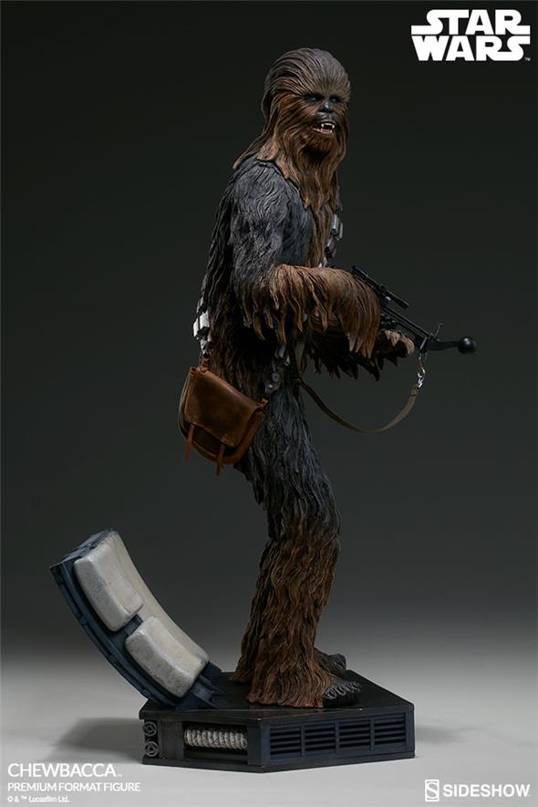 STAR WARS - CHEWBACCA PREMIUM FORMAT FIGURE