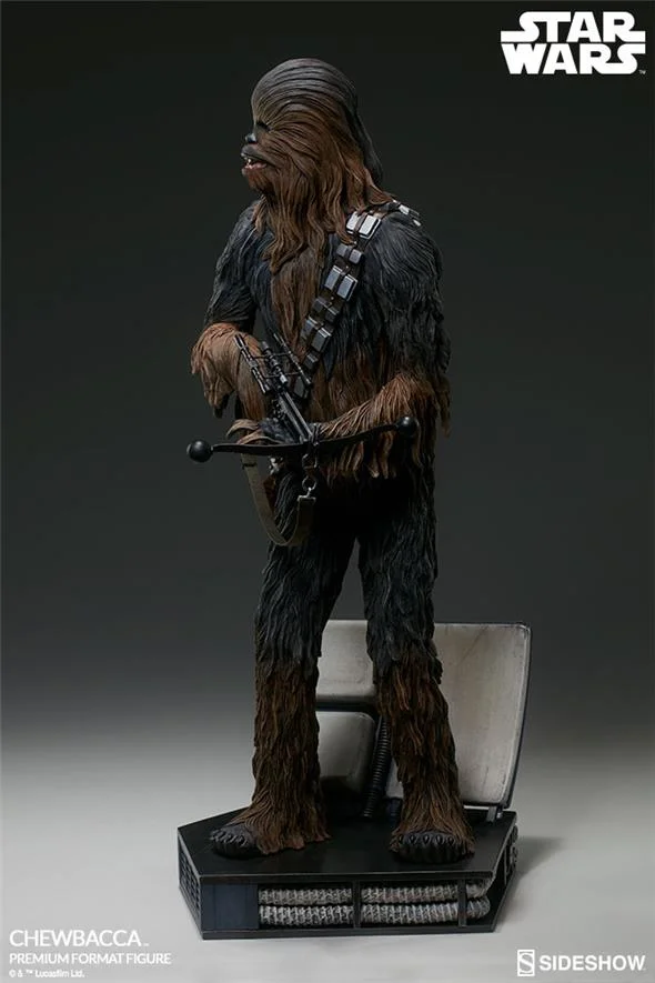 STAR WARS - CHEWBACCA PREMIUM FORMAT FIGURE