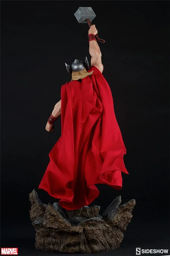THOR AVENGERS ASSEMBLE STATUE