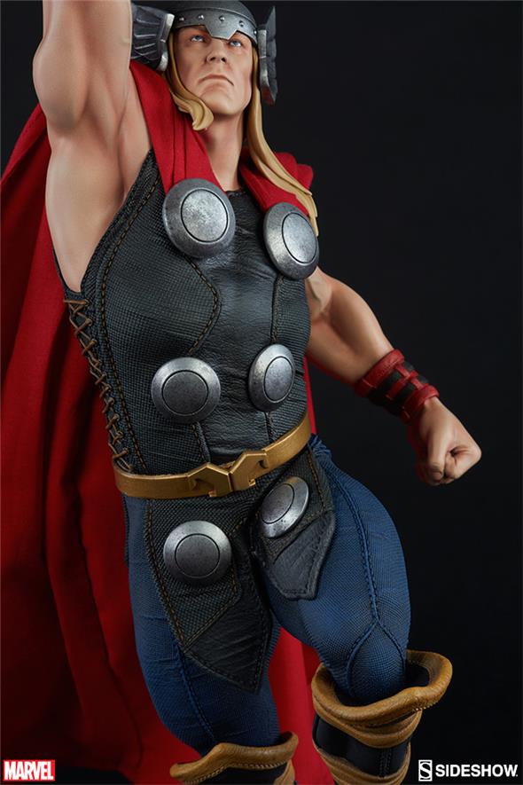 THOR AVENGERS ASSEMBLE STATUE