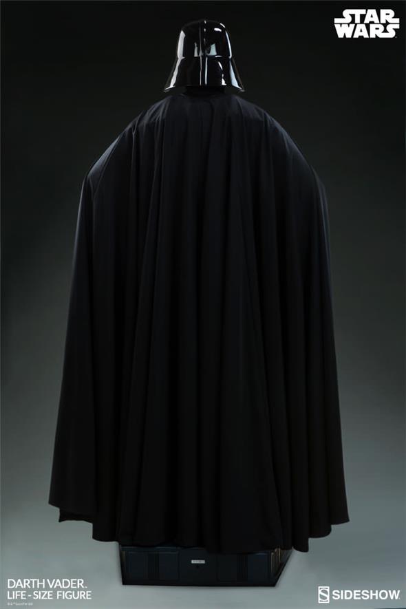 STAR WARS - DARTH VADER LIFE SIZE FIGURE