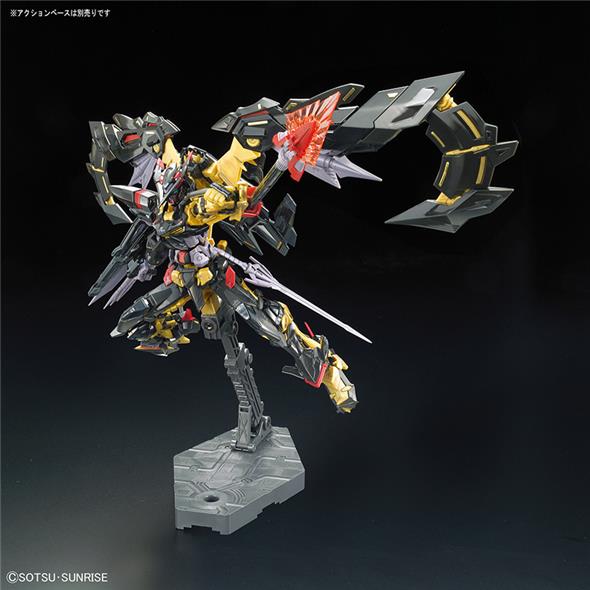 1/144 RG - 024 GUNDAM ASTRAY GOLD FRAME AMATSU
