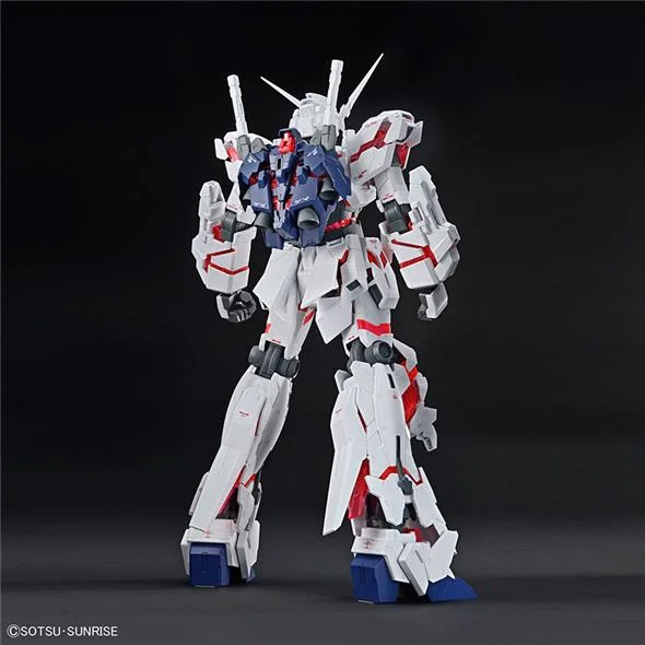 1/48 MEGASIZE GUNDAM UNICORN DESTROY