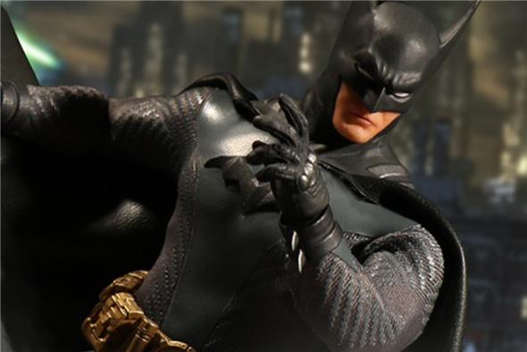 ONE12 COLLECTIVE - BATMAN ASCENDING KNIGHT