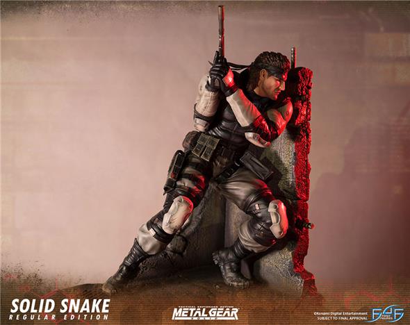 MGS SOLID SNAKE STATUE