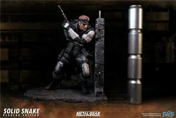 MGS SOLID SNAKE STATUE