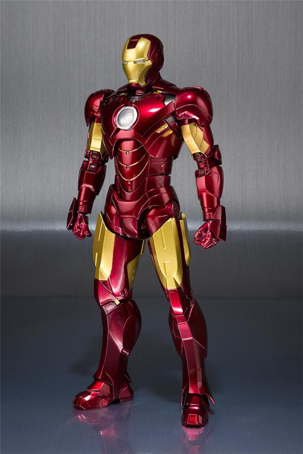 S.H.FIGUARTS - IRON MAN MARK 4 + HALL OF ARMOR SET