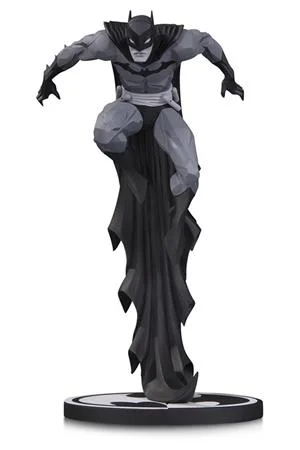 dc-direct-batman-black-and-white-by-jmatthews-statue