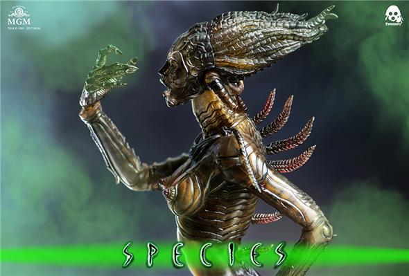 1/6 THREEZERO - SPECIES SIL COLLECTIBLE FIGURE