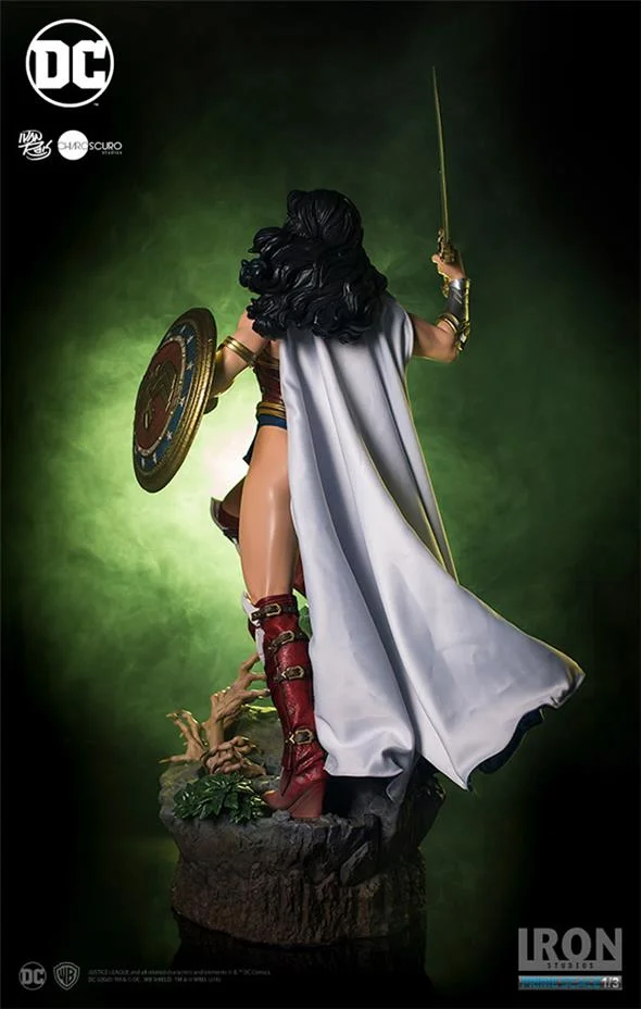 1/3 IRON STUDIOS - WONDER WOMAN PRIME STATUE