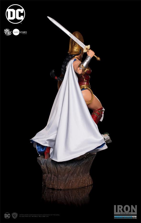 1/3 IRON STUDIOS - WONDER WOMAN PRIME STATUE