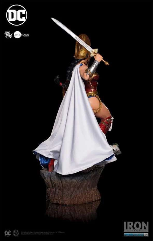 1/3 IRON STUDIOS - WONDER WOMAN PRIME STATUE