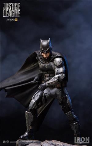 iron-studios-justice-league-batman-art-statue