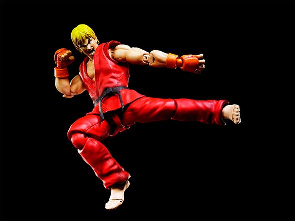 S.H. FIGUARTS - STREET FIGHTER KEN MASTERS