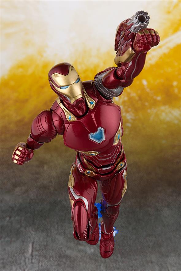 S.H. FIGUARTS - AVENGERS: INFINITY WAR IRON MAN MARK 50 & TAMASHII STAGE