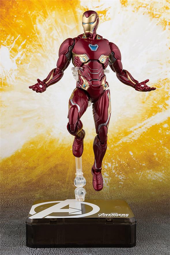S.H. FIGUARTS - AVENGERS: INFINITY WAR IRON MAN MARK 50 & TAMASHII STAGE