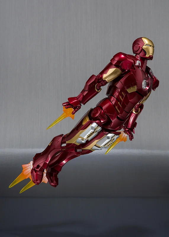 S.H.FIGUARTS - IRON MAN MARK VII + HALL OF ARMOR SET