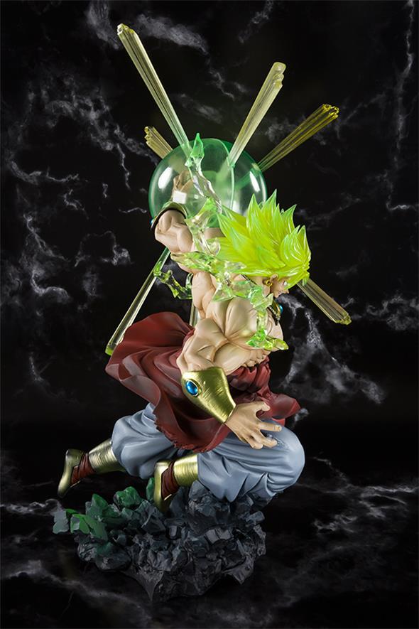 FIGUARTS ZERO - DRAGON BALL SS BROLY BURNING BATTLE