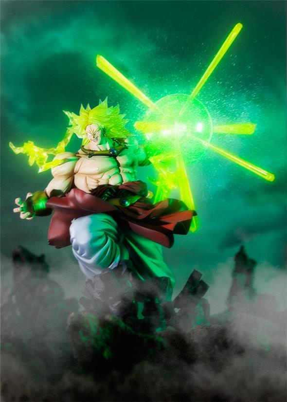 FIGUARTS ZERO - DRAGON BALL SS BROLY BURNING BATTLE