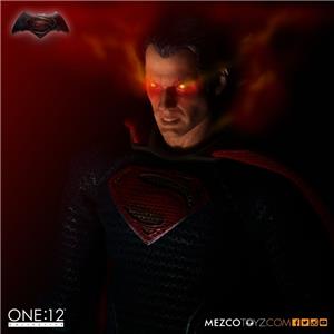 mezco-one12-collective-batman-vs-superman-superman
