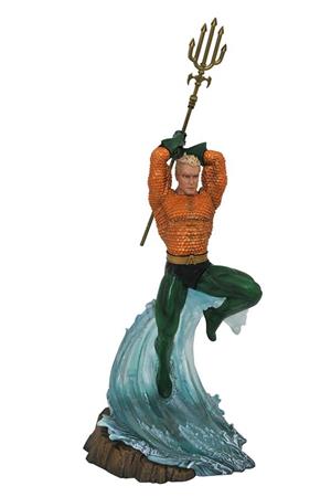 diamond-gallery-aquaman-comic-statue