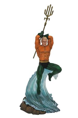 DC GALLERY - AQUAMAN COMIC STATUE