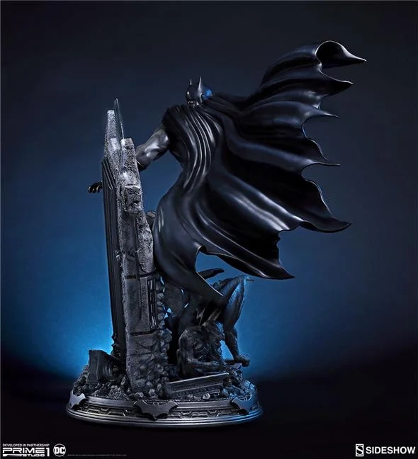 DC COMICS: JUSTICE LEAGUE NEW 52 - BATMAN STATUE