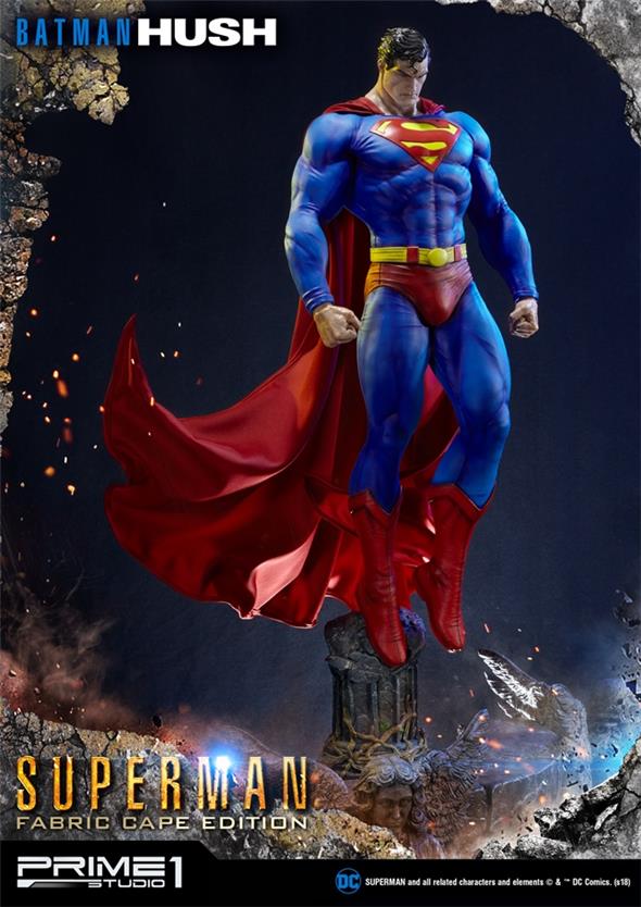 DC COMICS: BATMAN HUSH - FABRIC CAPE EDITION SUPERMAN STATUE