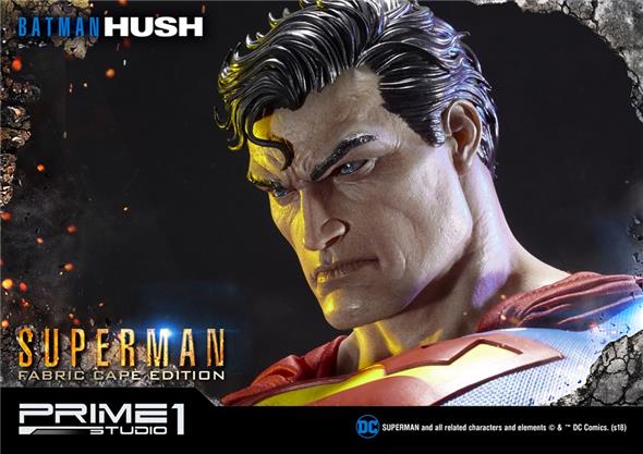 DC COMICS: BATMAN HUSH - FABRIC CAPE EDITION SUPERMAN STATUE
