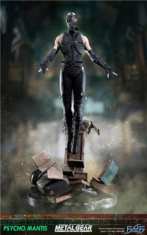 MGS PSYCHO MANTIS STATUE