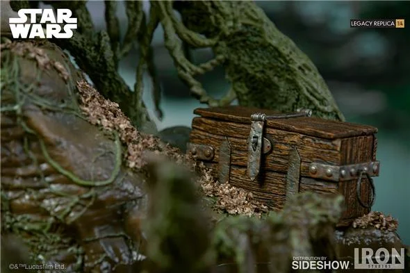 STAR WARS: EPISODE V - YODA 1:4 SCALE STATUE