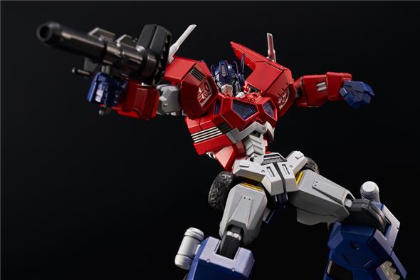 TRANSFORMERS OPTIMUS PRIME MODEL KIT