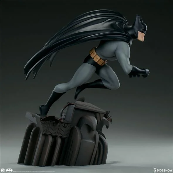 DC COMICS: BATMAN ANIMATED SERIES - BATMAN STATUE