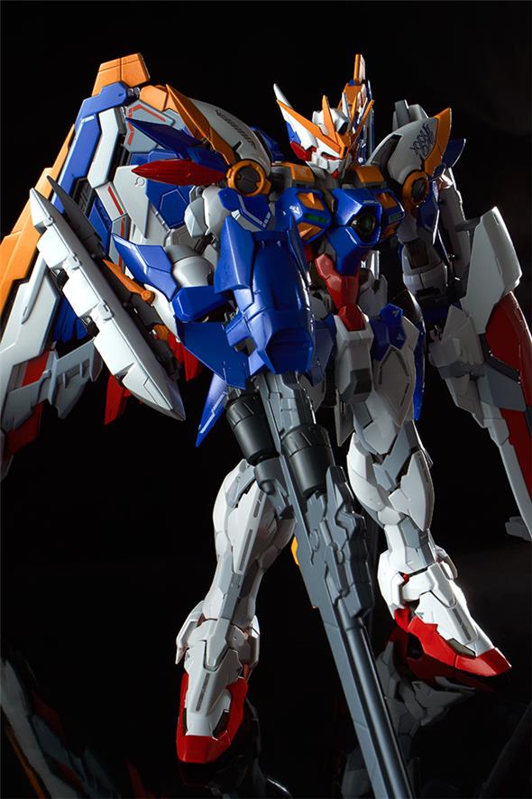 1/100 HI RESOLUTION GUNDAM WING EW