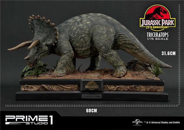 JURASSIC PARK TRICERATOPS STATUE