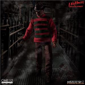 mezco-one12-collective-nightmare-o-e-freddy-krueger