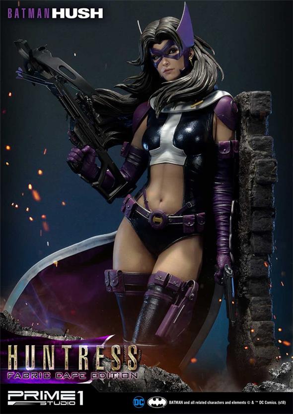 BATMAN HUSH HUNTRESS FABRIC CAPE STATUE