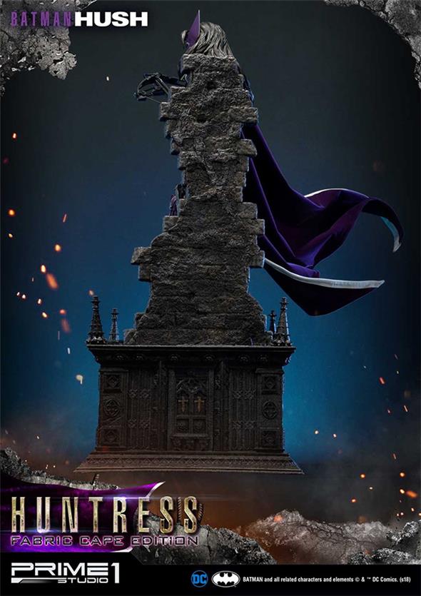 BATMAN HUSH HUNTRESS FABRIC CAPE STATUE