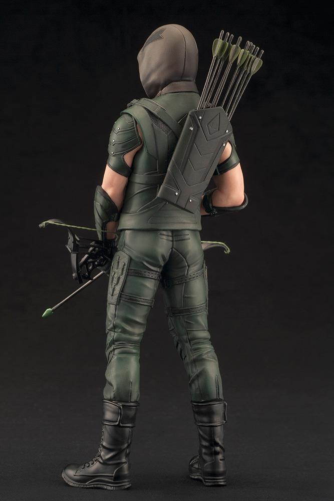 GREEN ARROW STATUE