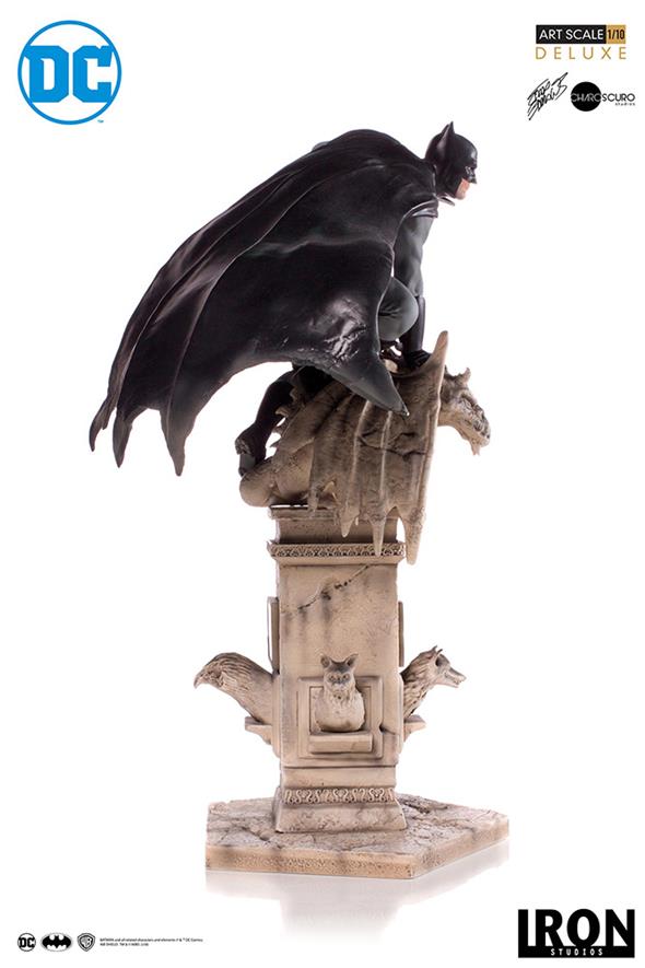 1/10 IRON STUDIOS - BATMAN BY EDDY BARROWS DLX ART STATUE