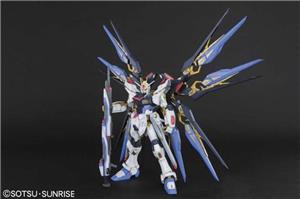 bandai-gunpla-perfect-grade-gundam-strike-freedom